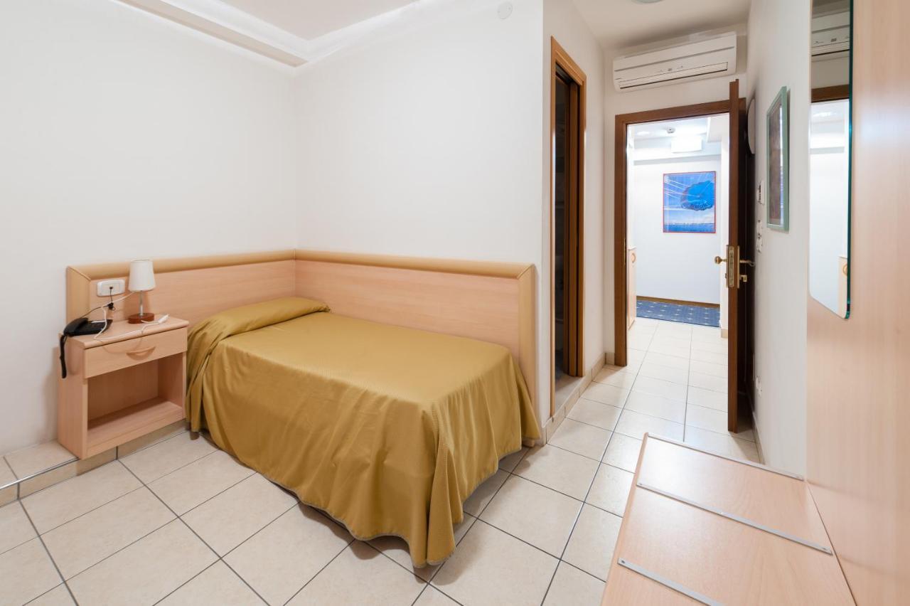 Hotel Garni Losanna ビビオーネ エクステリア 写真