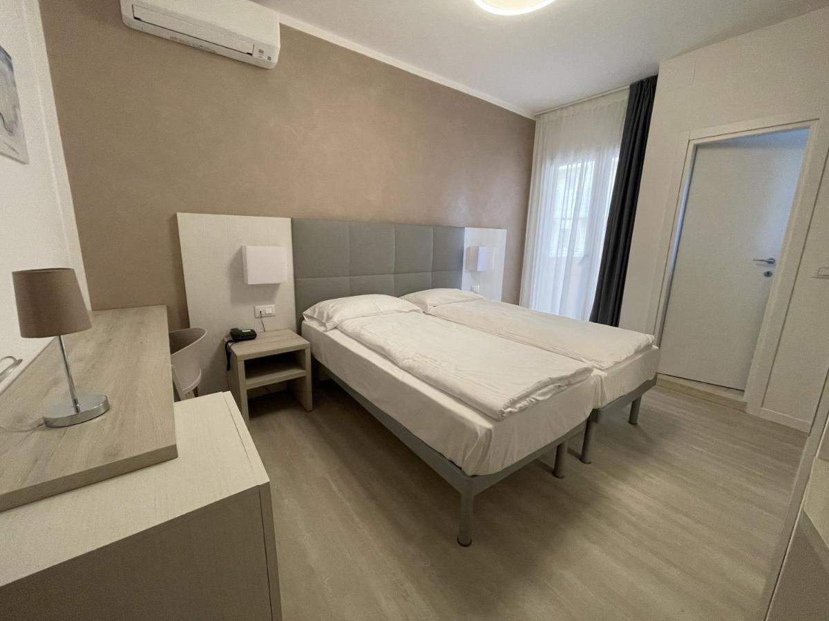 Hotel Garni Losanna ビビオーネ エクステリア 写真