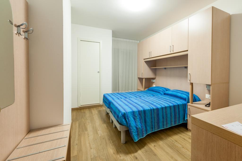 Hotel Garni Losanna ビビオーネ 部屋 写真