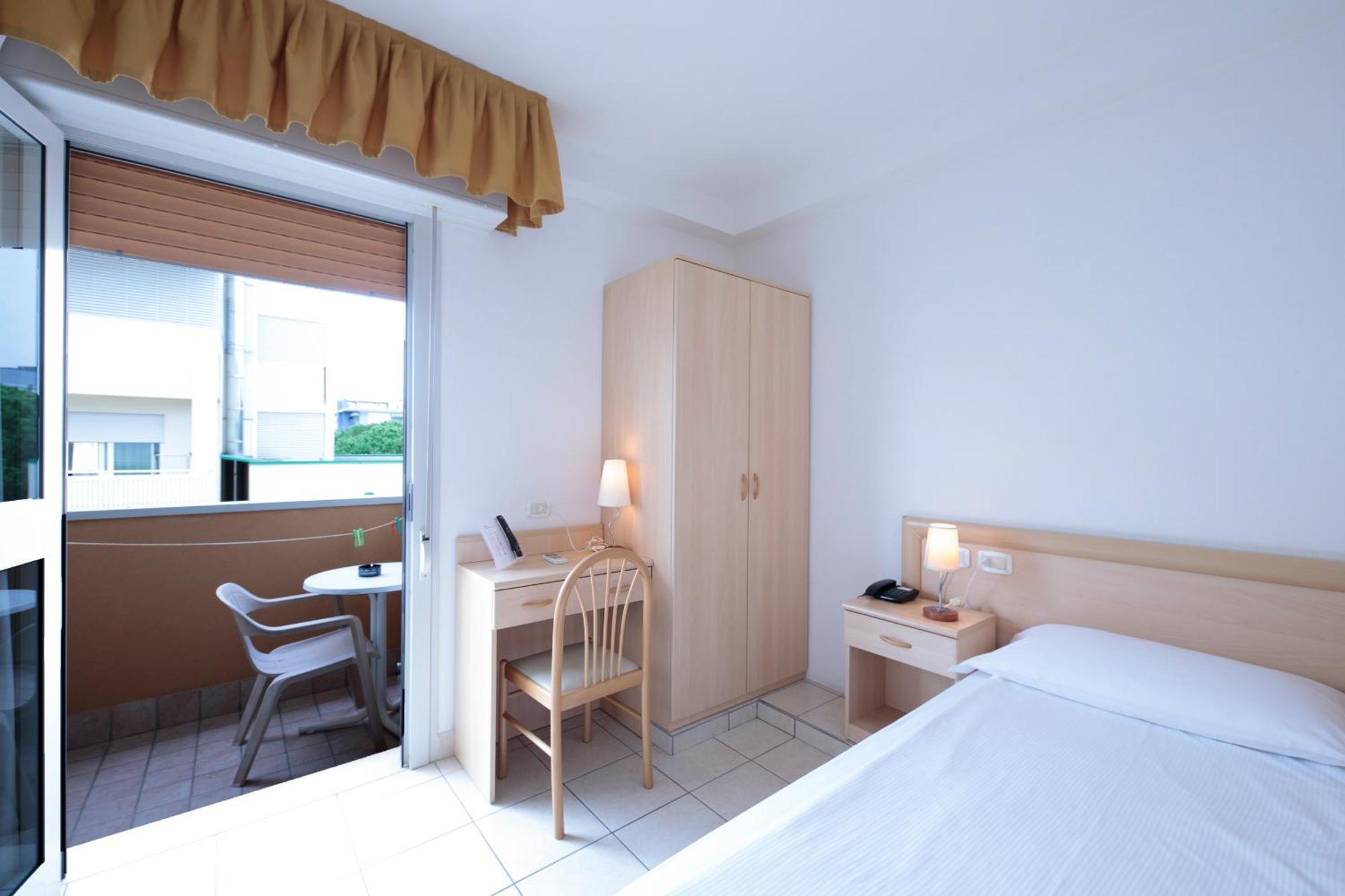 Hotel Garni Losanna ビビオーネ エクステリア 写真