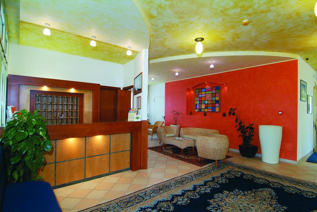 Hotel Garni Losanna ビビオーネ エクステリア 写真