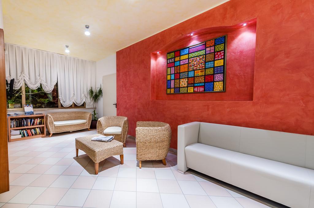 Hotel Garni Losanna ビビオーネ エクステリア 写真