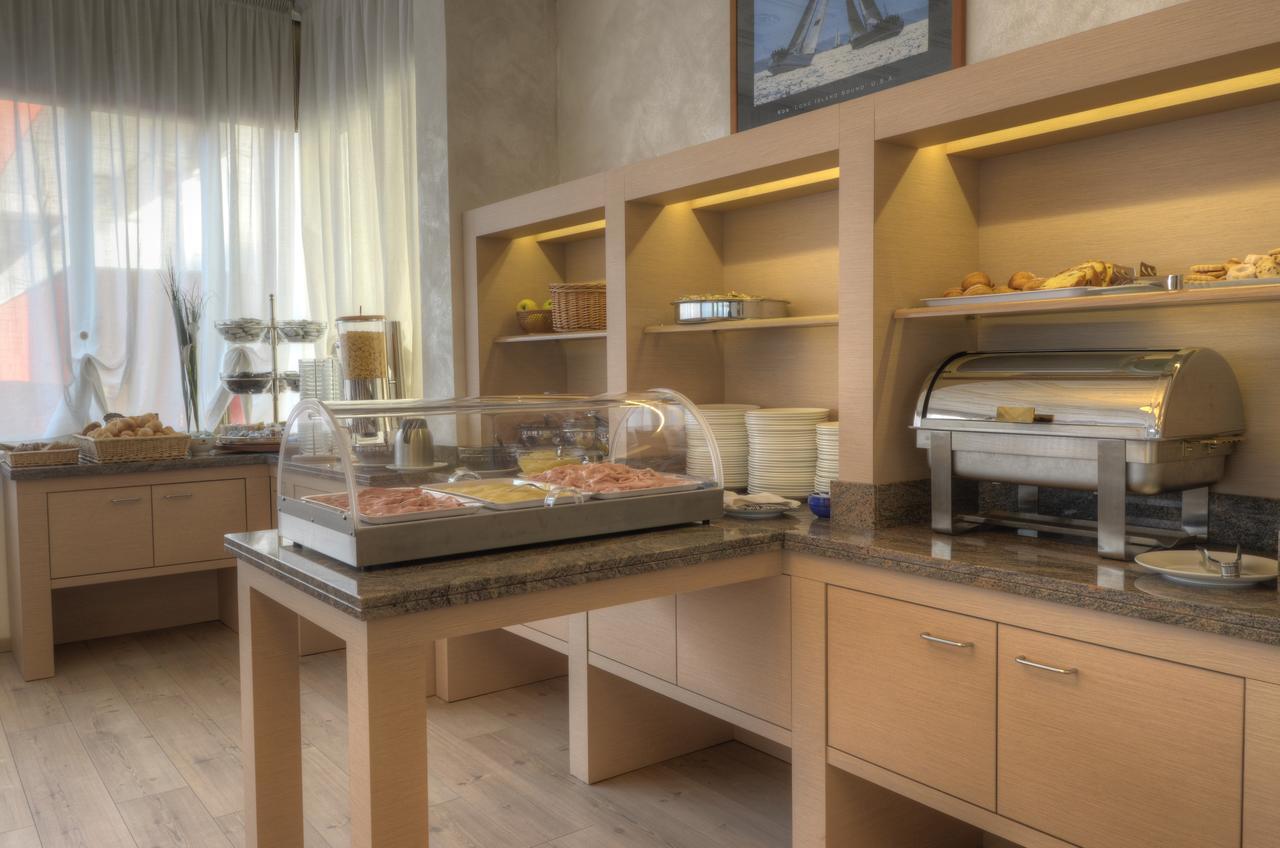 Hotel Garni Losanna ビビオーネ エクステリア 写真